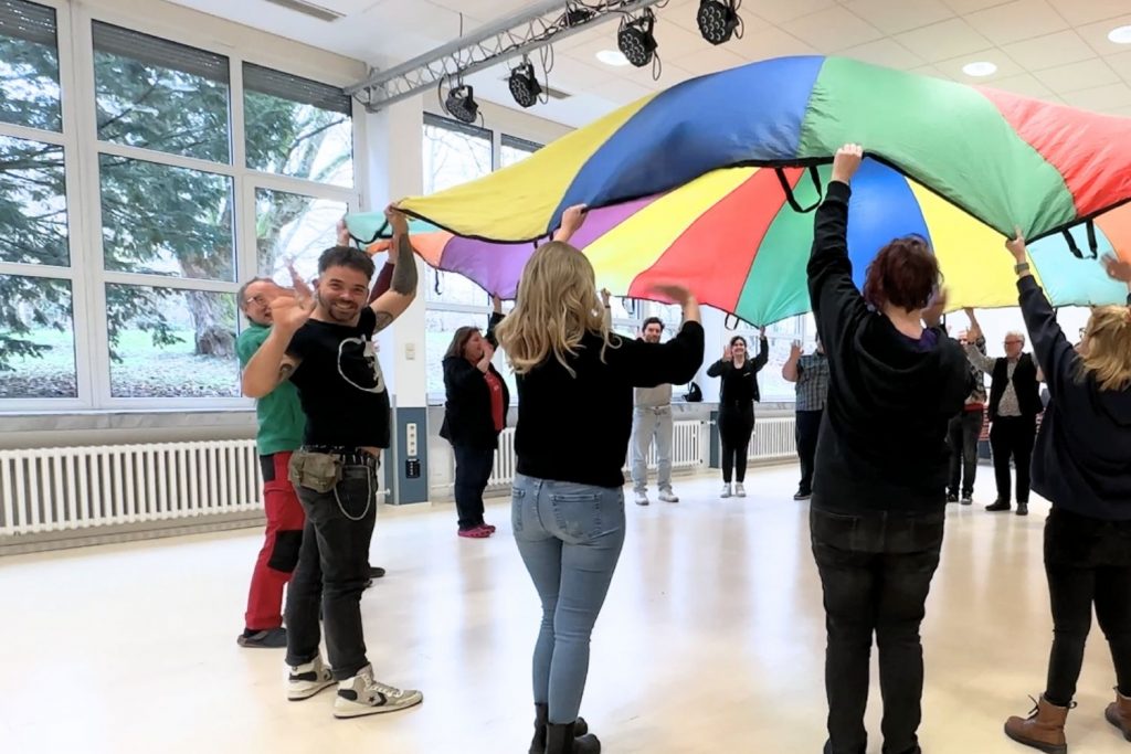 „MITeinander spielend lernen!“ 3. NRW Spielmobiltagung 2027
